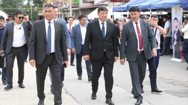 МинКаб Төрагасынын орун басары Бакыт Төрөбаев Энергиянын кайра жаралуучу булактарын киргизүү – Жалал-Абад облусунда туруктуу жашыл туризмди өнүктүрүү эл аралык форумуна катышты