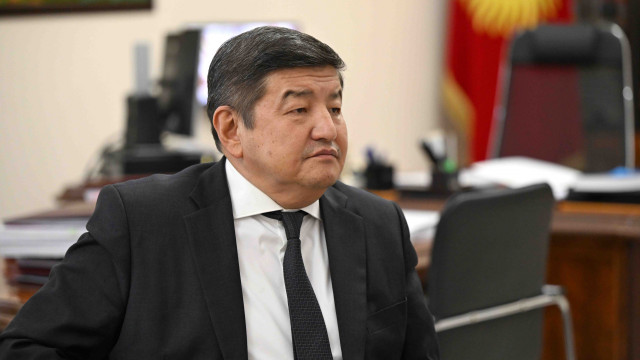 МинКаб Төрагасы Акылбек Жапаров Түрк мамлекеттер уюмунун Башкы катчысы Кубанычбек Өмүралиевди кабыл алды