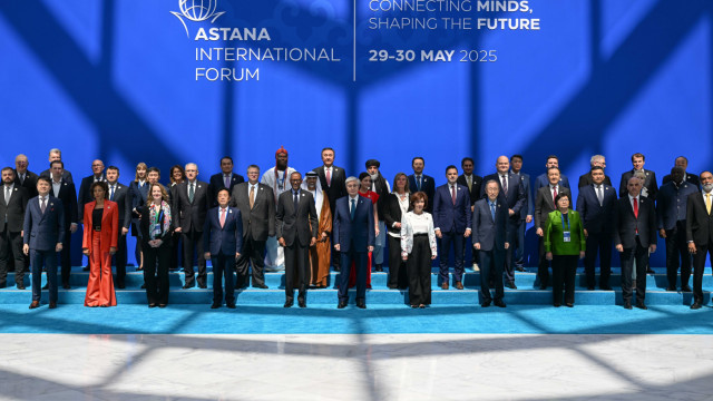 МинКаб Төрагасынын биринчи орун басары Данияр Амангельдиев Astana International Forum Эл аралык форумуна катышты