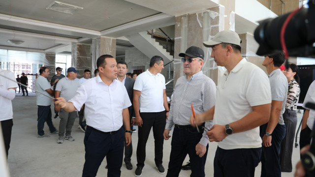 Министрлер Кабинетинин Төрагасы Адылбек Касымалиев Жалал-Абад облусунда бир катар курулуш объекттеринде жүрүп жаткан иштер менен таанышты