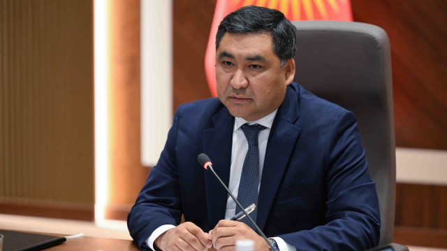 МинКаб Төрагасынын биринчи орун басары Данияр Амангелдиев чакан жана орто бизнести колдоо жана өнүктүрүү боюнча бир катар тапшырмаларды берди